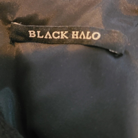 Black Halo Textured Sheath Cocktail Dress 4 - Picture 5 of 5